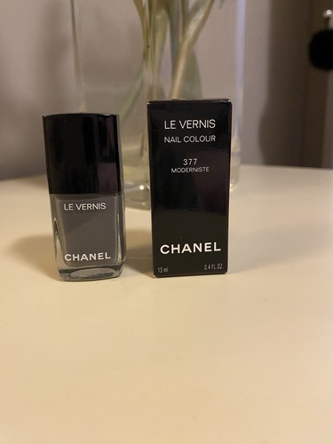 Chanel vernis nail polish - vernis,